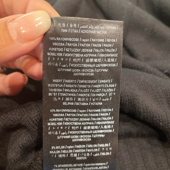 NWOT Unique Sweater Dress/Tunic from Guess Sz XS - Picture 15 of 15